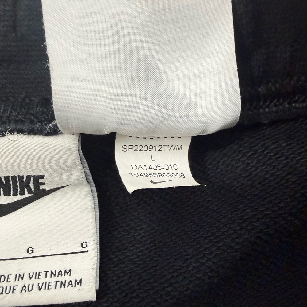 Nike Athletic Shorts Youth Large Pockets Athleisure - Picture 9 of 10
